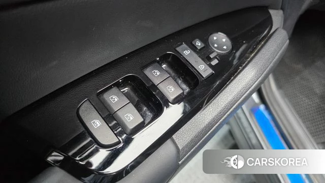 Kia Sportage 5th Generation Hybrid 2023 Серый из Кореи, фото 4