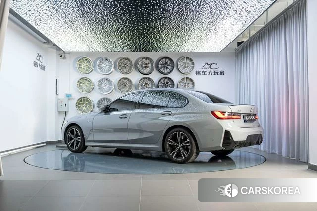 BMW 3 series 2025 Серебристо-серый из Китая, фото 4