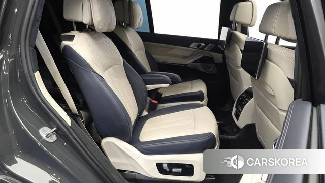 BMW X7 (G07) 2022 Серый из Кореи, фото 4