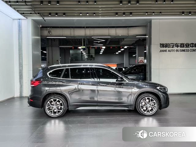 BMW X1 2022 Черный из Китая, фото 4