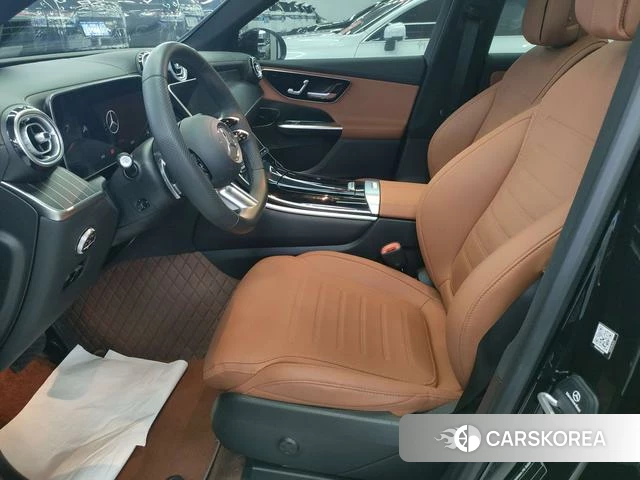 Mercedes-Benz GLC 2024 Черный из Китая, фото 4