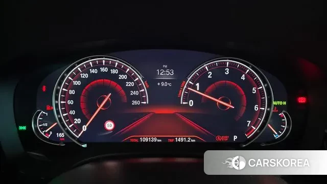 BMW 5 Series (G30) 2018 Белый из Кореи, фото 4