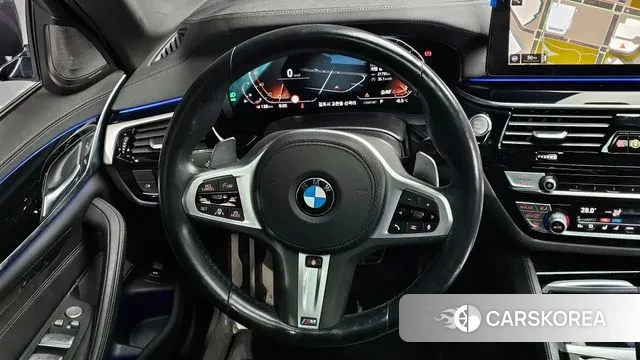 BMW 5 Series (G30) 2023 Черный из Кореи, фото 4