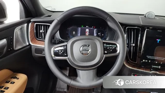 Volvo XC60 second Generation 2024 Серый из Кореи, фото 4