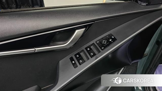 Kia Di Ol Nu Niro 2022 Темно-зеленый из Кореи, фото 4