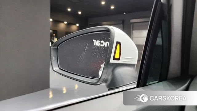 Volkswagen Tiguan second Generation 2023 Белый из Кореи, фото 4