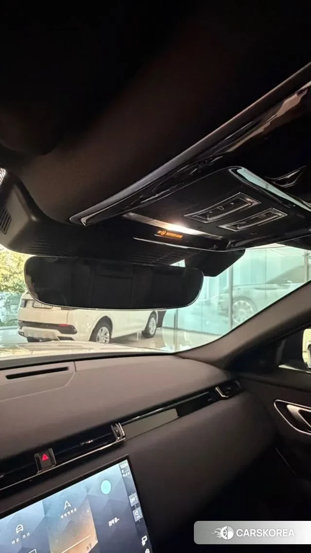 Land Rover Range Rover Velar 2024 Белый из Кореи, фото 4