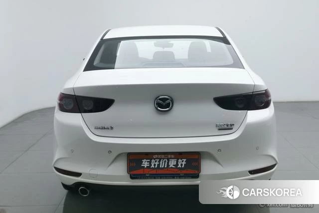 Mazda 3 Angkesaila 2022 Белый из Китая, фото 4