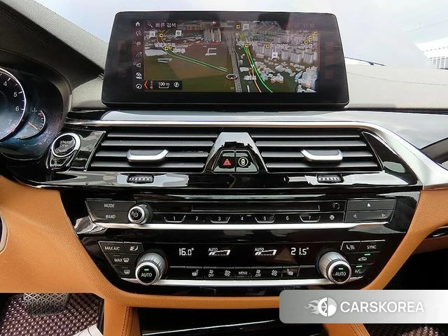BMW 5 Series (G30) 2018 Синий из Кореи, фото 4