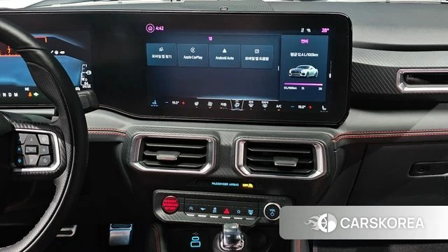 Ford Mustang 7th Generation 2024 Белый из Кореи, фото 4