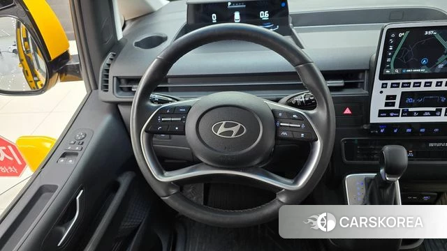 Hyundai Staria 2025 Желтый из Кореи, фото 4