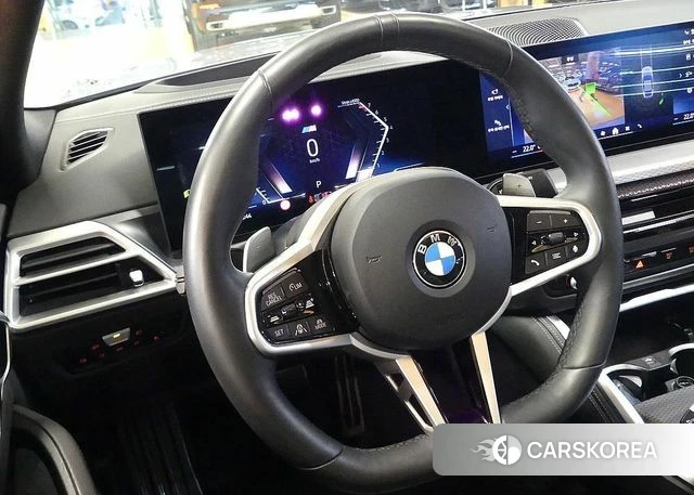 BMW 4 Series (G22) 2025 Серебристо-серый из Кореи, фото 4