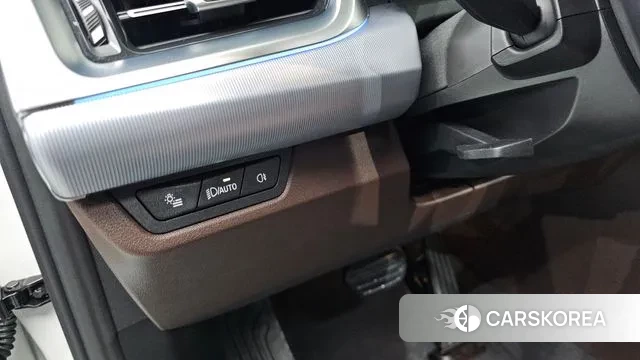 BMW 2 Series Active Tourer (U06) 2025 Белый из Кореи, фото 4