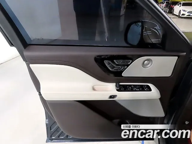 Lincoln Aviator 2nd generation 2021 Синий из Кореи, фото 4