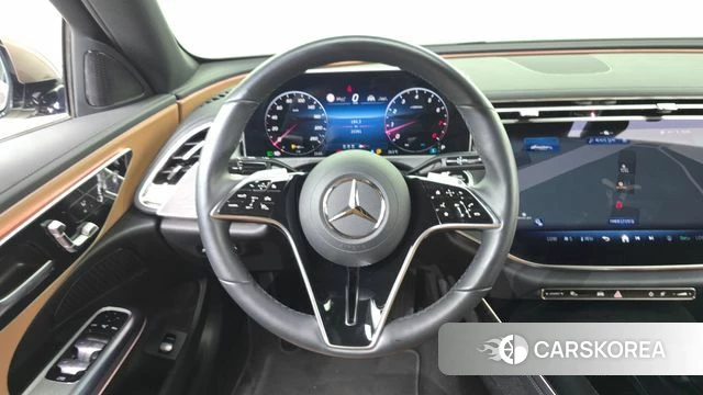 Mercedes-Benz E-Class W214 2025 Коричневый из Кореи, фото 4
