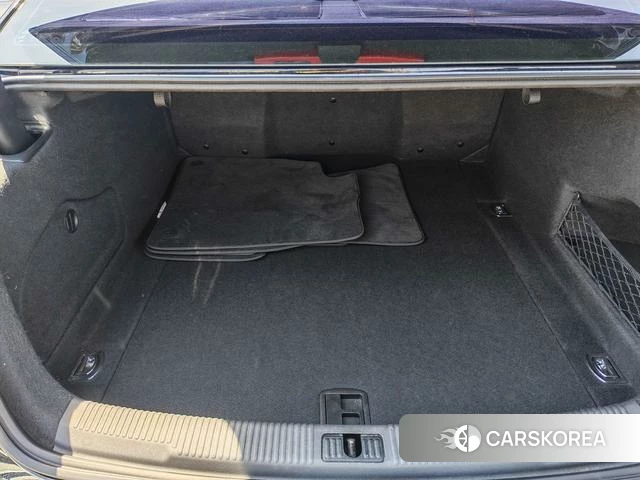 Toyota Corolla 2023 Белый из Китая, фото 4