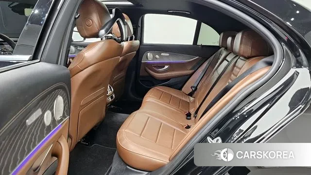 Mercedes-Benz E-Class W213 2023 Черный из Кореи, фото 4