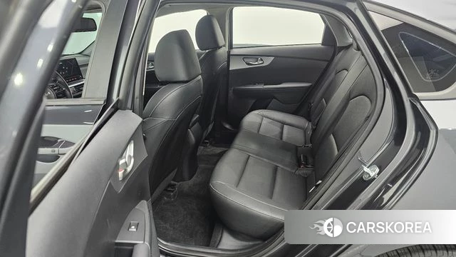 Kia The New K3 2nd generation 2021 Серый из Кореи, фото 4