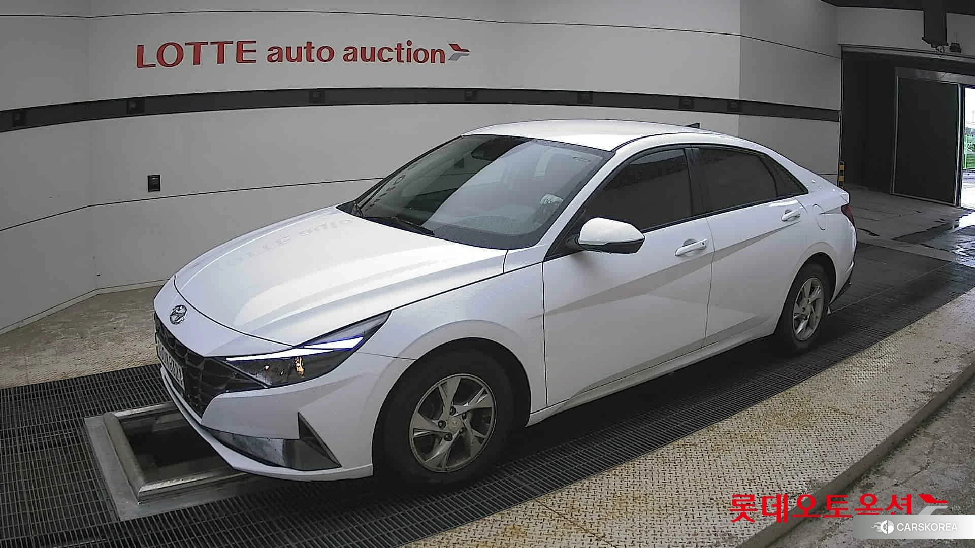 Hyundai Avante 2021 Polar White из Кореи, фото 4