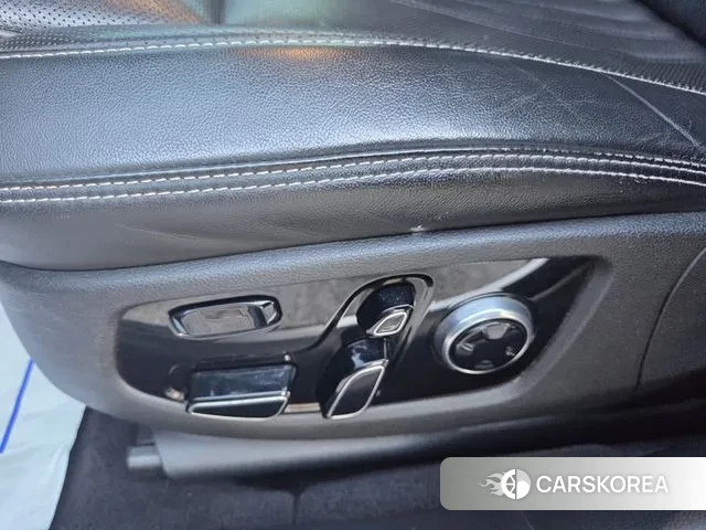 Genesis G90 2019 Черный из Кореи, фото 4