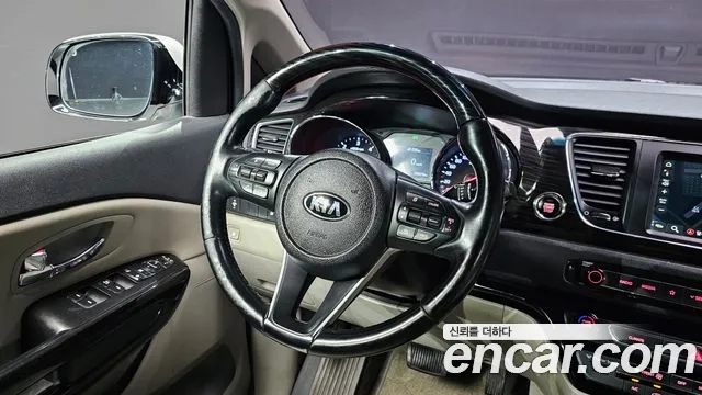 Kia The New Carnival 2019 Белый из Кореи, фото 4