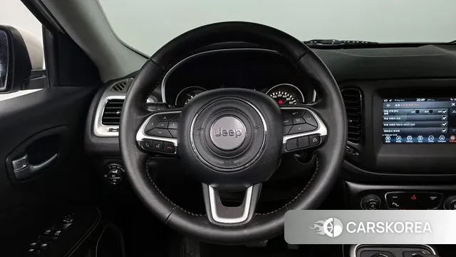 Jeep Compass 2nd Generation 2018 Белый из Кореи, фото 4