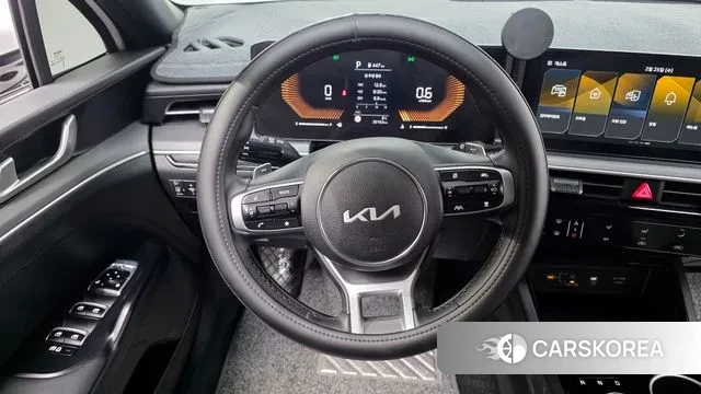 Kia The New K5 3rd generation 2025 Белый из Кореи, фото 4