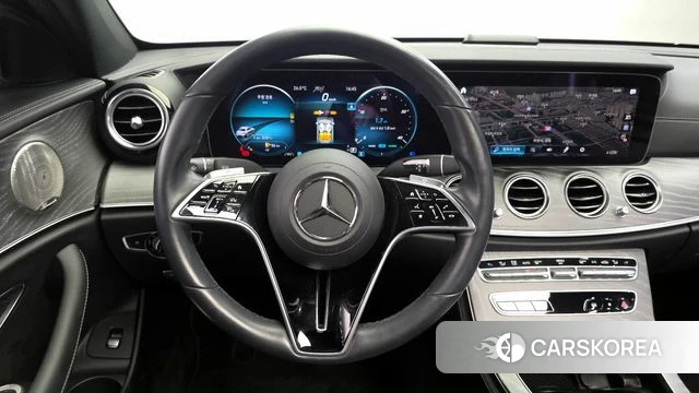 Mercedes-Benz E-Class W213 2022 Серый из Кореи, фото 4