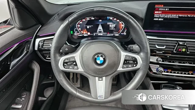 BMW 5 Series (G30) 2021 Белый из Кореи, фото 4