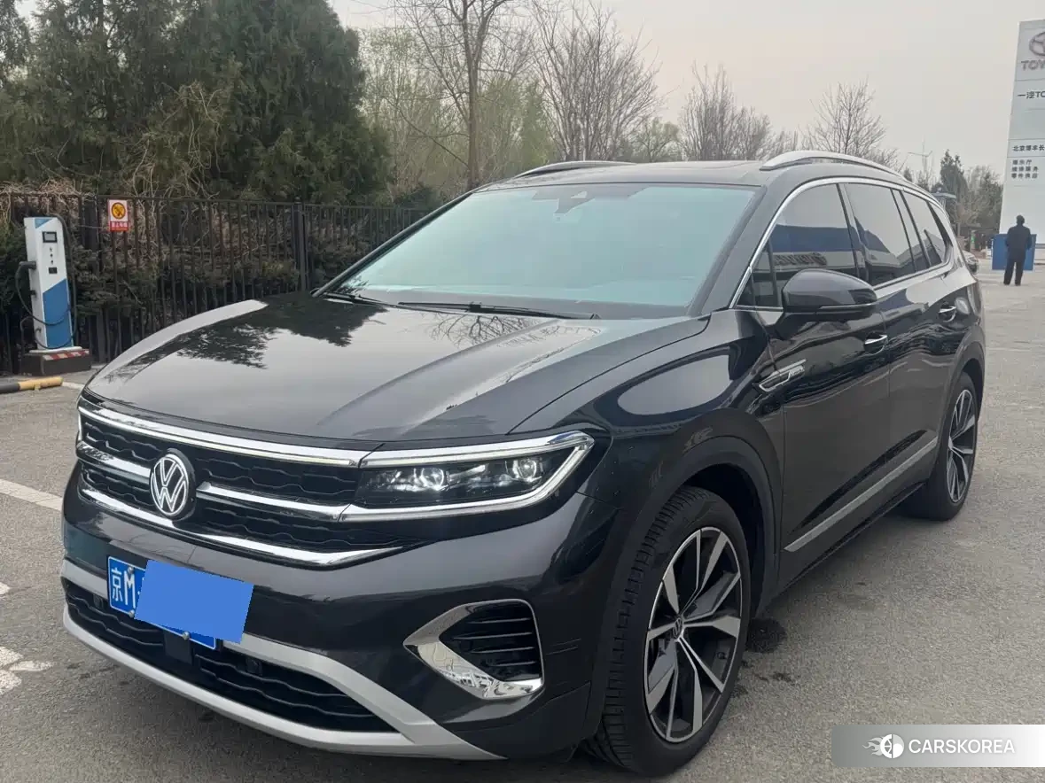 Volkswagen Talagon 2025 Silver/gray из Китая, фото 4