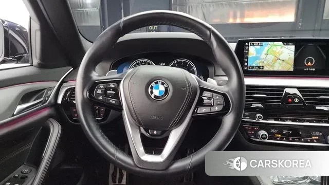BMW 5 Series (G30) 2018 Черный из Кореи, фото 4