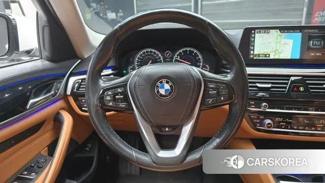 BMW 5 Series (G30) 2018 Белый из Кореи, фото 4