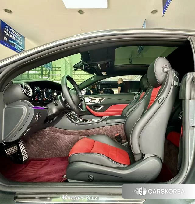 Mercedes-Benz E-class (imported) 2023 Темно-серый из Китая, фото 4