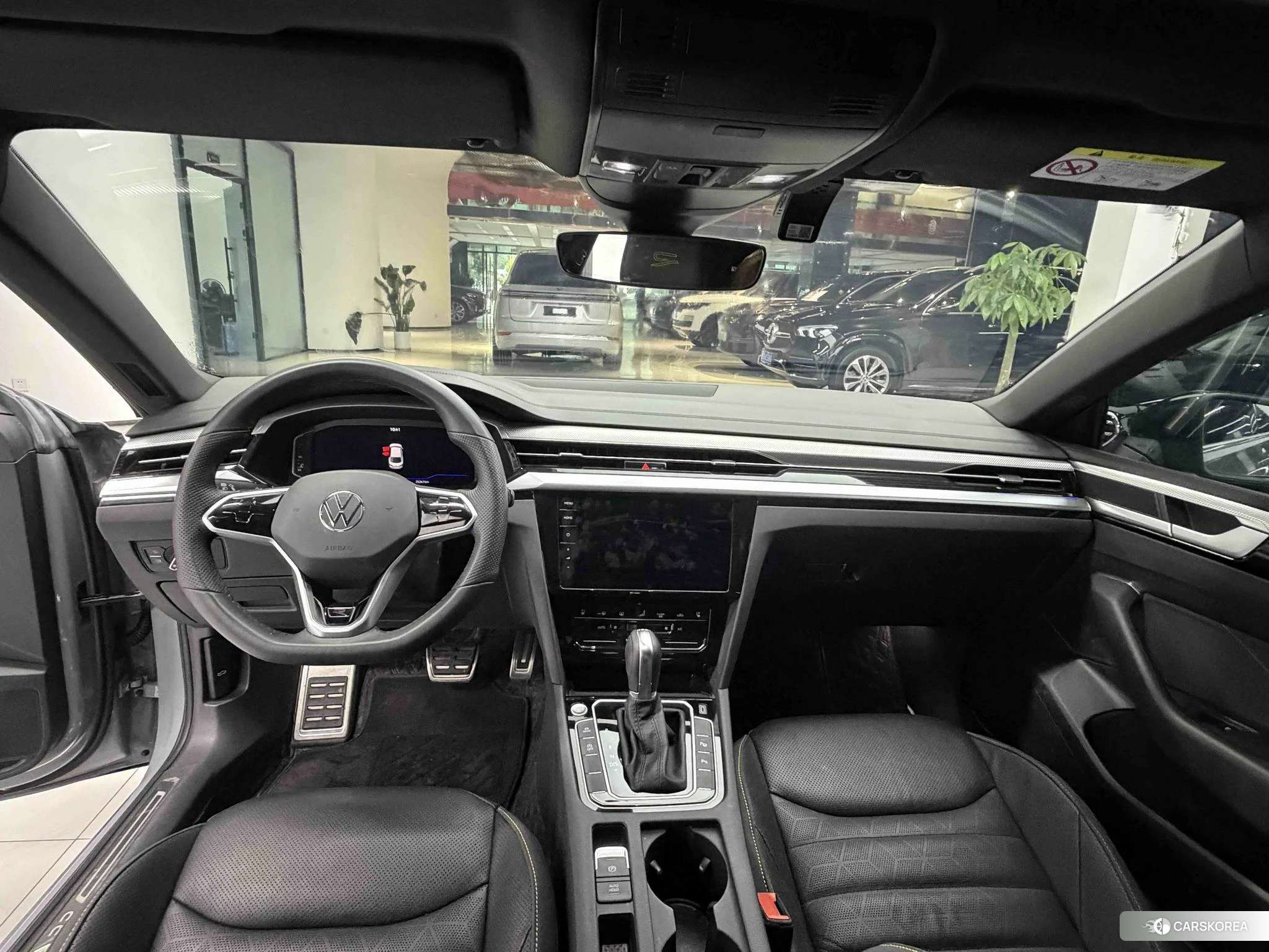 Volkswagen CC 2022 Темно-серый из Китая, фото 4