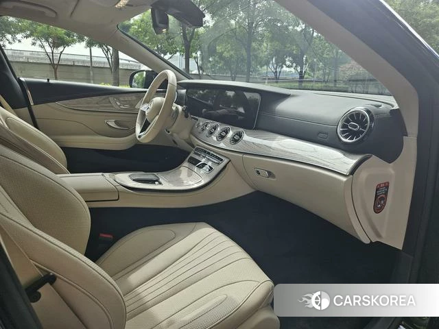 Mercedes-Benz CLS 2023 Зеленый из Китая, фото 4