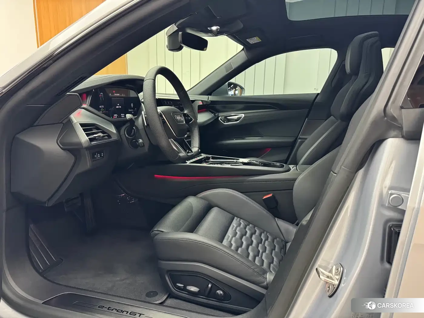Audi e-tron GT 2024 Silver/gray из Китая, фото 4