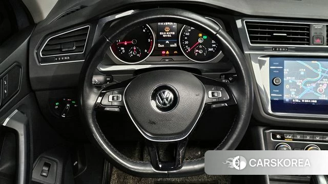 Volkswagen Tiguan second Generation 2020 Серебряный из Кореи, фото 4