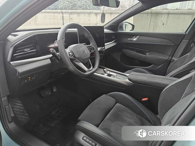 Volkswagen Passat 2024 Другой из Китая, фото 3