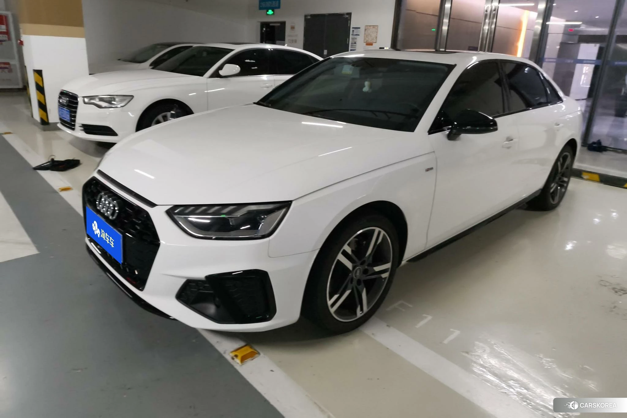 Audi A4L 2023 Белый из Китая, фото 4