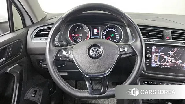 Volkswagen Tiguan second Generation 2020 Белый из Кореи, фото 4