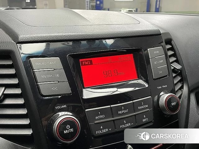 Ssangyong Tivoli Air 2019 Белый из Кореи, фото 4