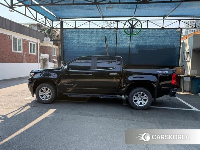 Chevrolet (GM Daewoo) Real New Colorado 2021 Черный из Кореи, фото 4