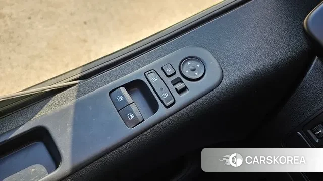 Hyundai Staria 2022 Белый из Кореи, фото 4