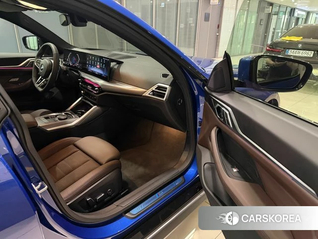 BMW 4 Series (G22) 2025 Синий из Кореи, фото 4