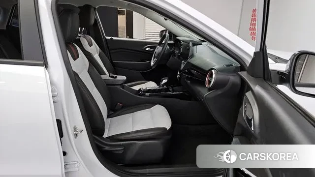 Chevrolet (GM Daewoo) Trax Crossover 2024 Белый из Кореи, фото 4