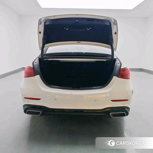 Mercedes-Benz Class C 2022 Белый из Китая, фото 4