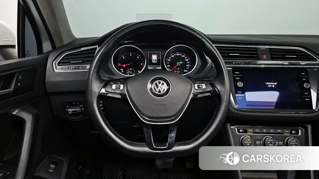 Volkswagen Tiguan second Generation 2020 Белый из Кореи, фото 4