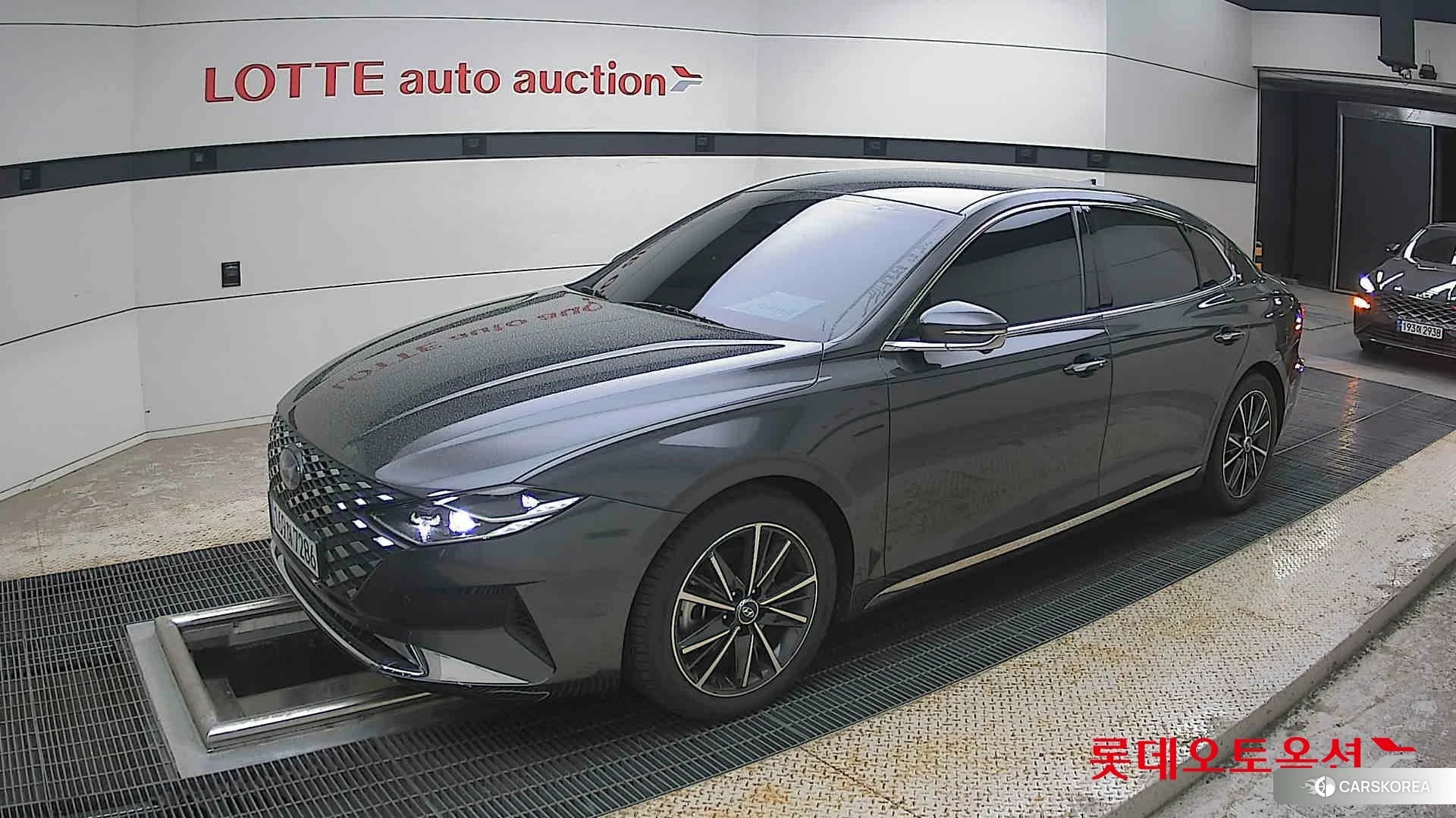 Hyundai Grandeur 2022 Nocturne Grey Metallic из Кореи, фото 4