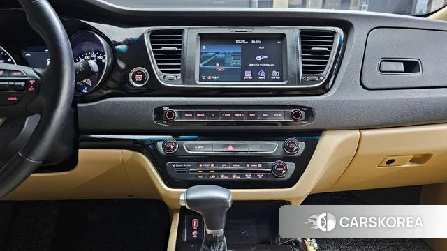 Kia The New Carnival 2018 Белый из Кореи, фото 4