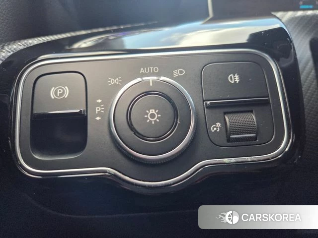 Mercedes-Benz A-Class W177 2019 Красный из Кореи, фото 4